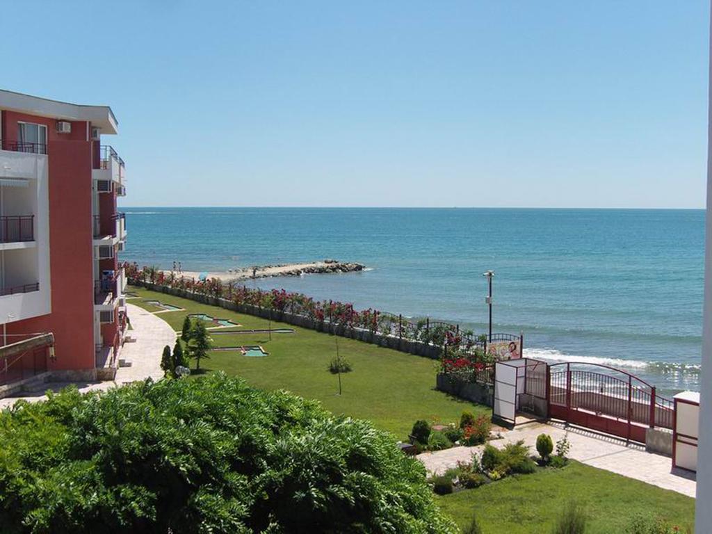 Gt Privilege Fort Beach Apartments Elenite Chambre photo
