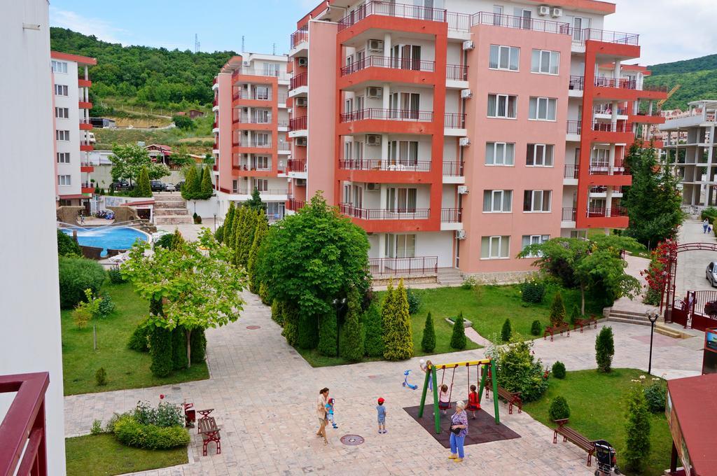 Gt Privilege Fort Beach Apartments Elenite Extérieur photo