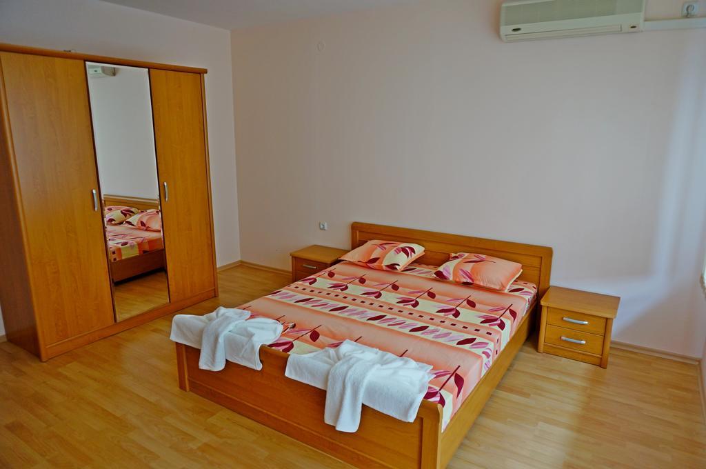 Gt Privilege Fort Beach Apartments Elenite Extérieur photo